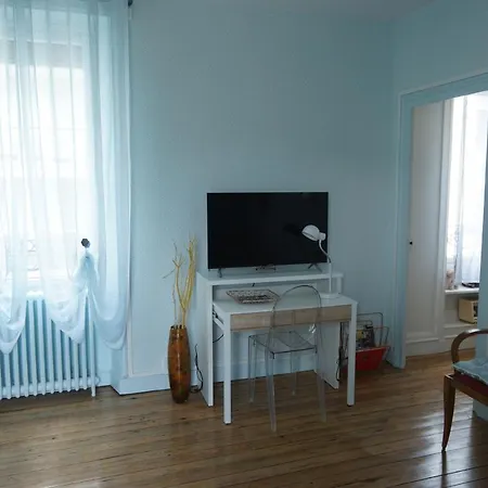 72m² Avec Terrasse Dans Demeure Angevine De 2 Etages *