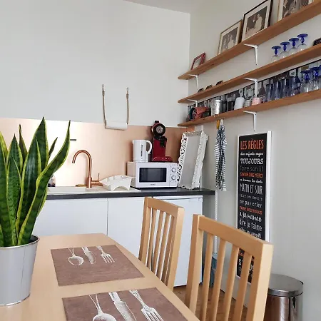 72m² Avec Terrasse Dans Demeure Angevine De 2 Etages Apartment *