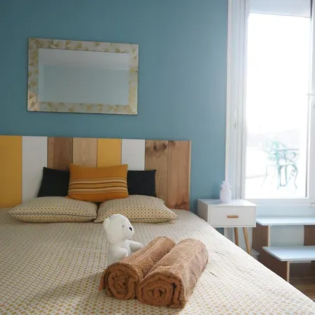 72m² Avec Terrasse Dans Demeure Angevine De 2 Etages Angers