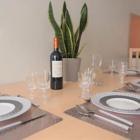 72m² Avec Terrasse Dans Demeure Angevine De 2 Etages Angers